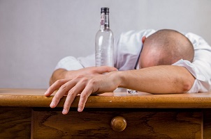 כיצד אלכוהול משפיע על הכבד? - מומחים מסבירים